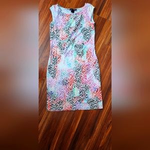 Comfortable, stretch, soft French connection dress.  Like new.  Size 0-2